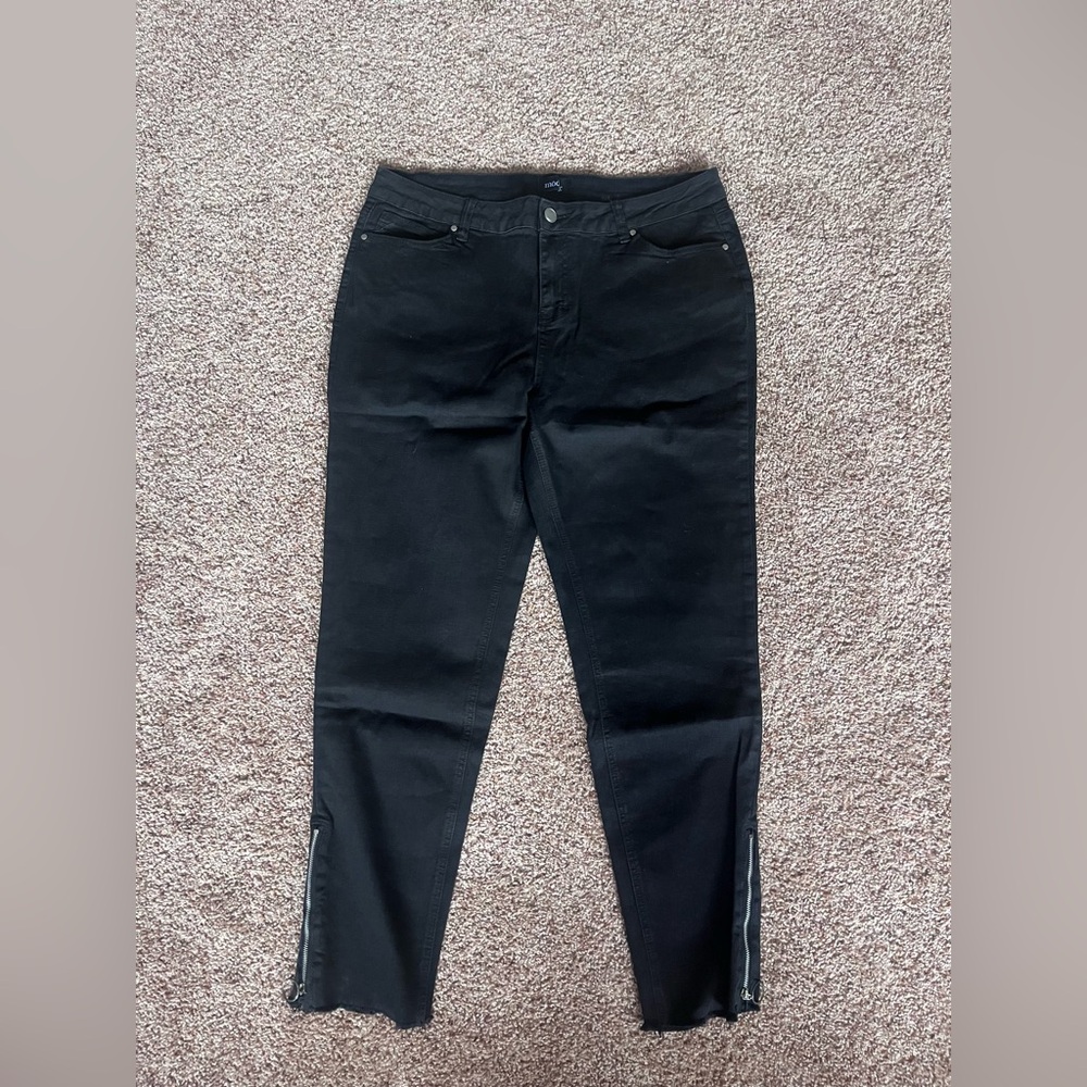 LIKE NEW Mod X Black Skinny Jeans w‎ Zipper Detail